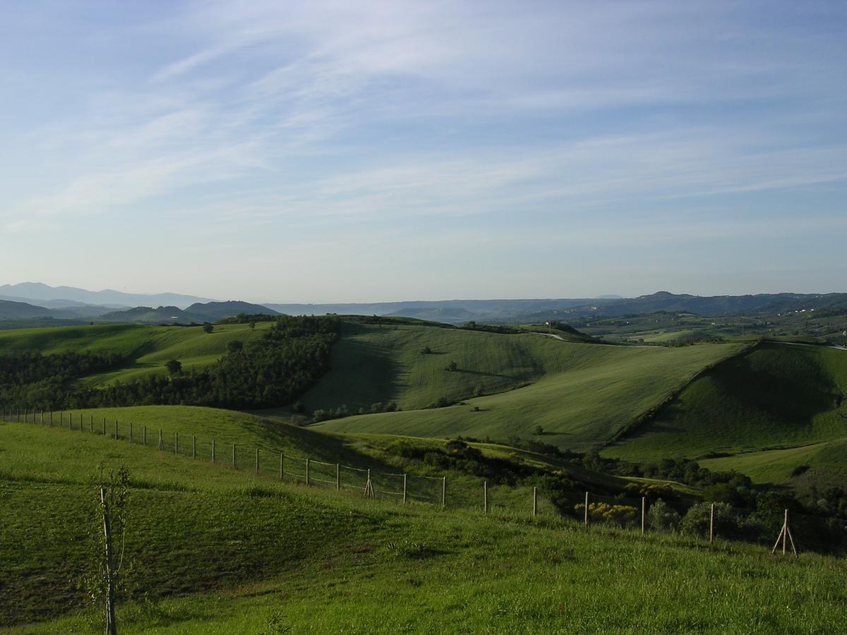 Agriturismo Pian Di Frattina Fabro Bagian luar foto